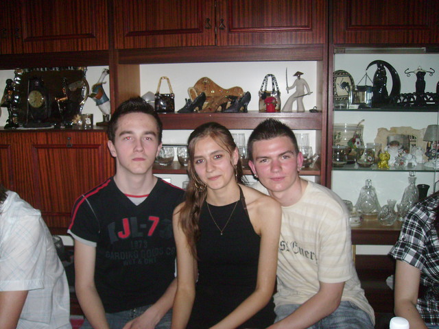 RoCzNiK iMpReZ xD Cd..