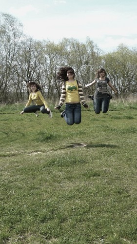 `jump, jump, jump. ^^