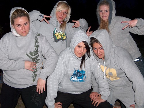 GIRLS TEAM .