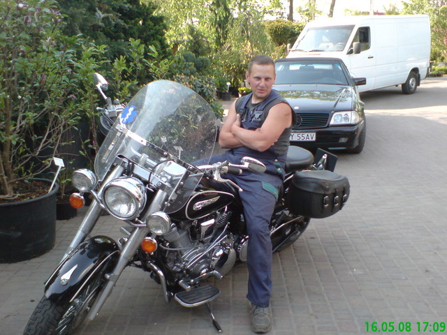 a z tylu widac mercedesa sl 5000