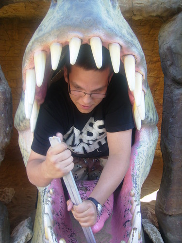 dinozaur chcial mnie wszamac !! 