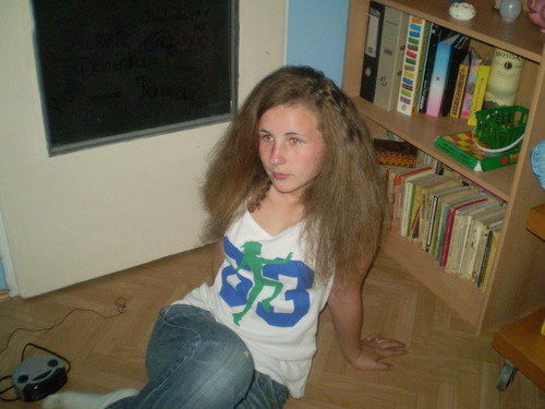 Eloo ZiomkY;**