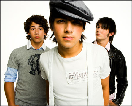 JoNaS bRoThErS :*