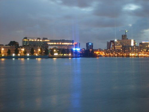 Rotterdam by night:-)