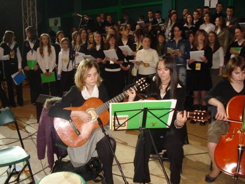 podobno gram na gitarze;p