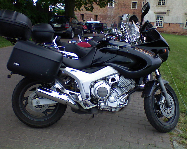 YAMAHA