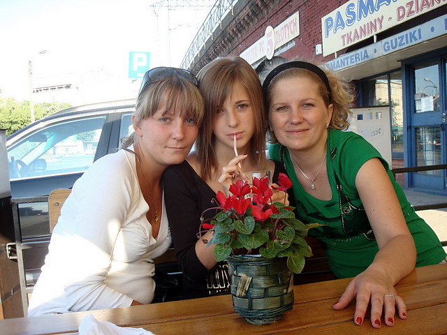 Zanzi Bar.