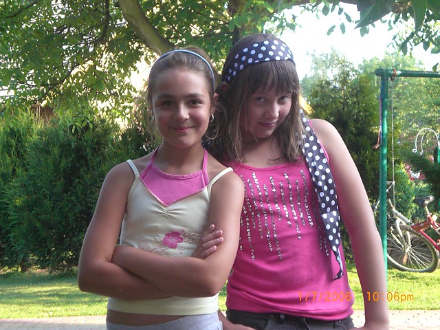 kIKA AND elIsA