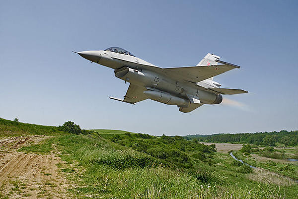 F-16