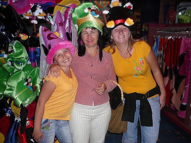AH TEN DISNEYLAND