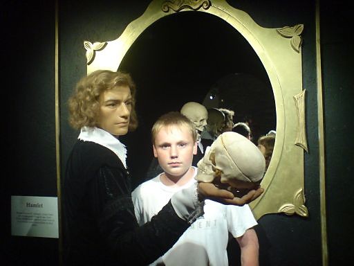 W muzeum figur woskowych xD