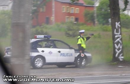 POLICJA