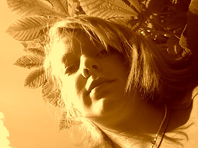 Przy drzewku :*