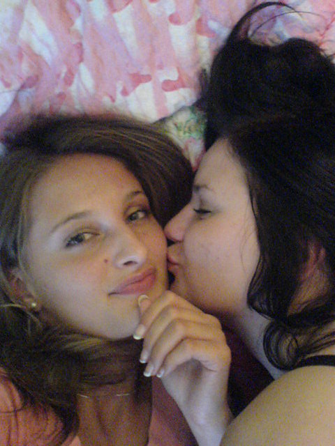 Z Ewci ;*