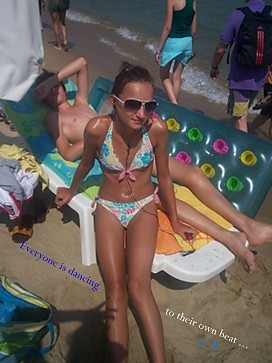 z play-sunny beach ;x