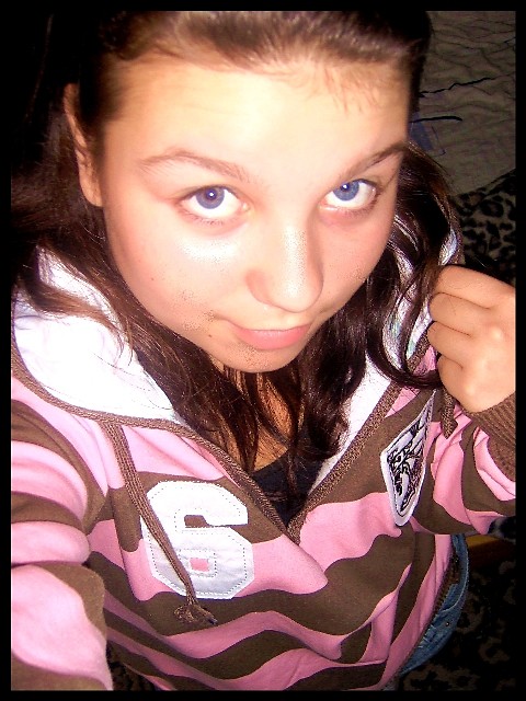 AgusiaaQ