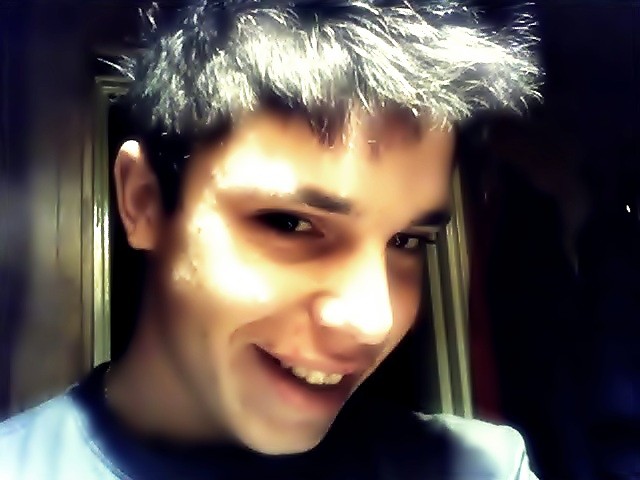 Bla blaaa Blaaa. ; ]