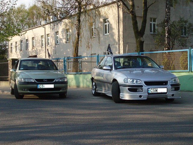 moja  Vectra & Omega :) 