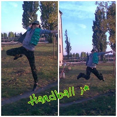 *HANDBALL*