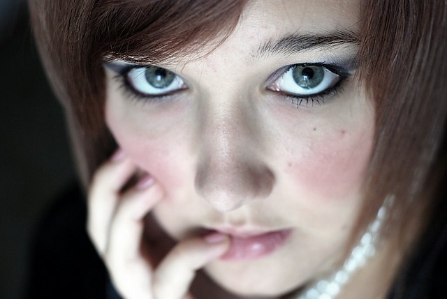 i see pearls around your neck...
