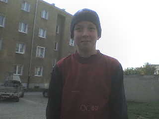 W czapeczce