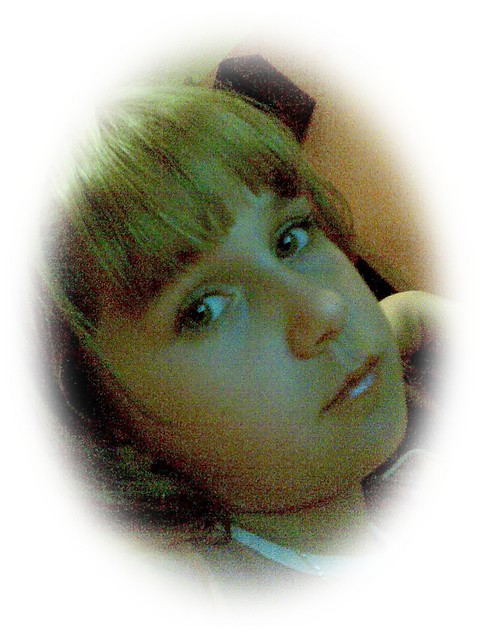 Smutna :-(  Za :-( 