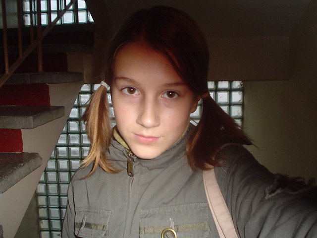 Ja ;**