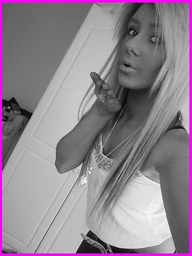 Buzii . ;*