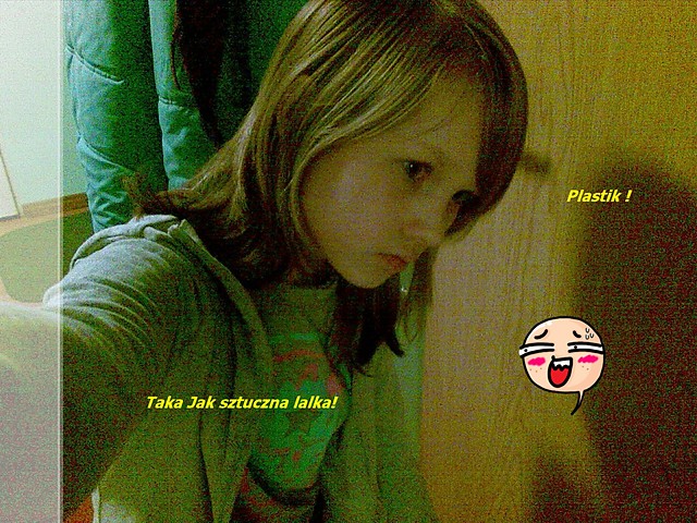 Plastikowa Lalka!