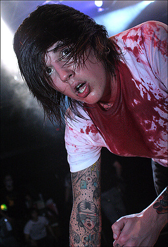 OLI SYKES.