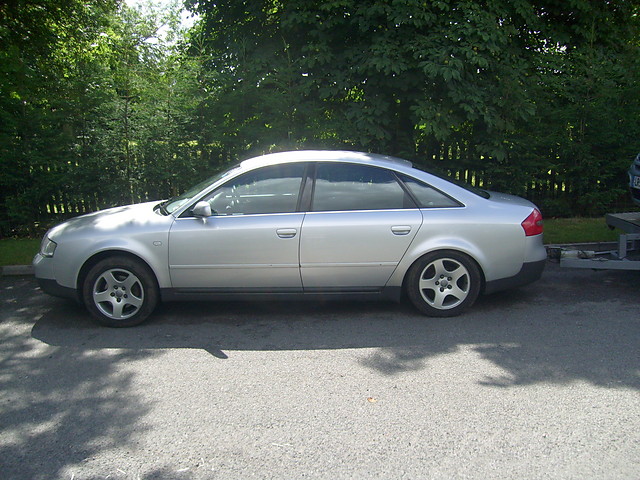 Audi A6 2.8 Quattro 200 koni :)