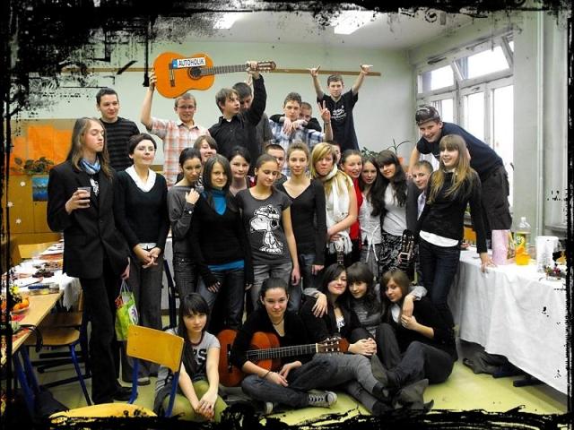 3 b :D 