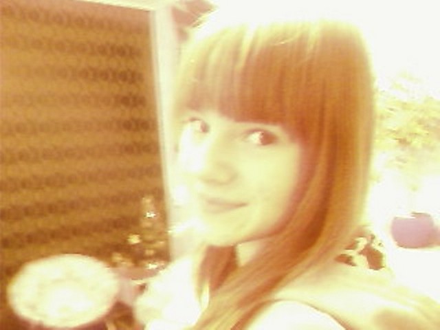 w pokoiku;******