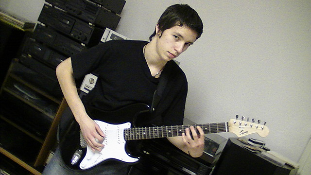 W koncu moja gitara...