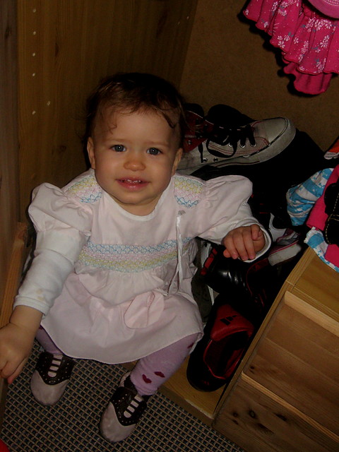 Mayka w szafie