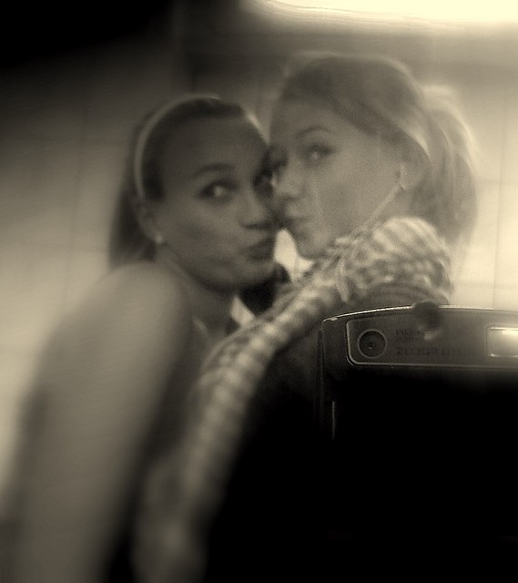 Z Jess..   ;pp
