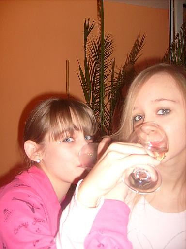 Z Anetk. ;****