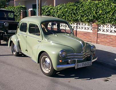 RENAULT 4/4