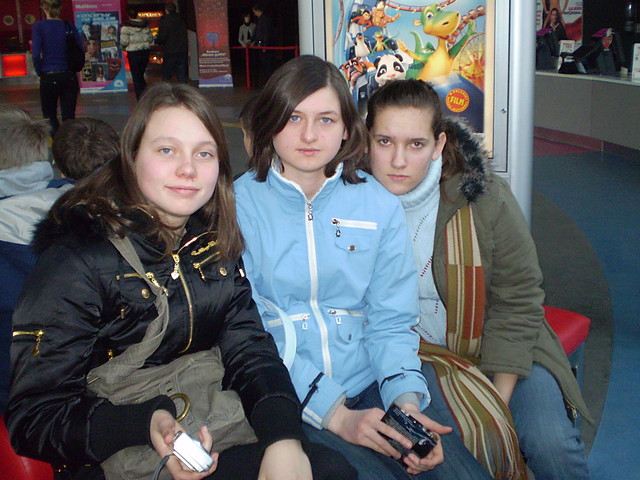 Kino ;*