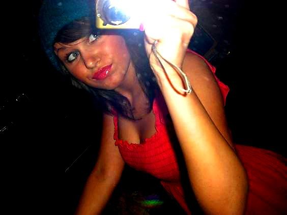RED LiPS ARE SEEEXY !