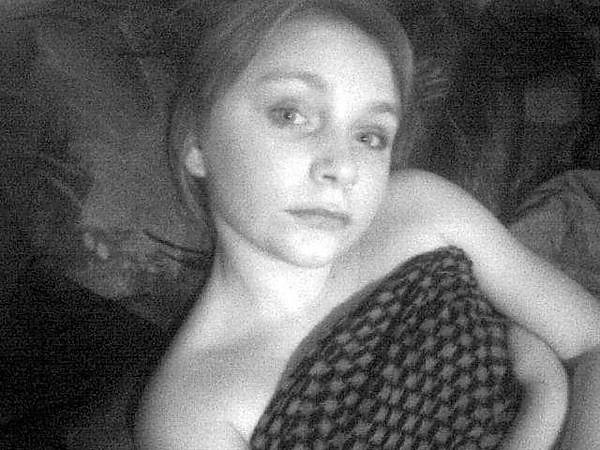Heee;]