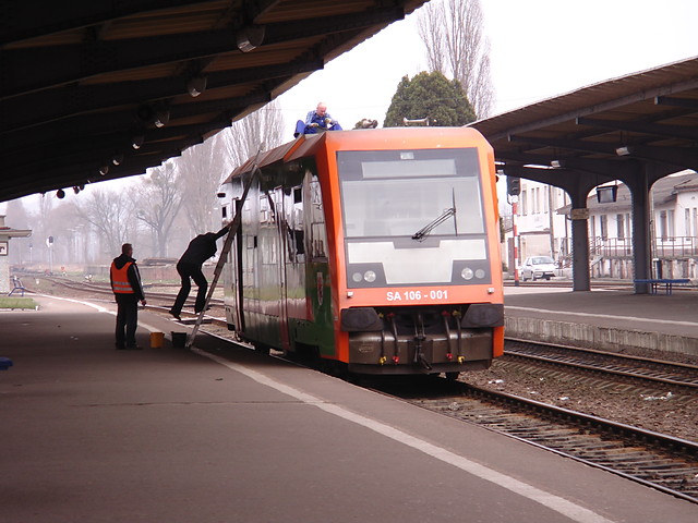 SA106-001