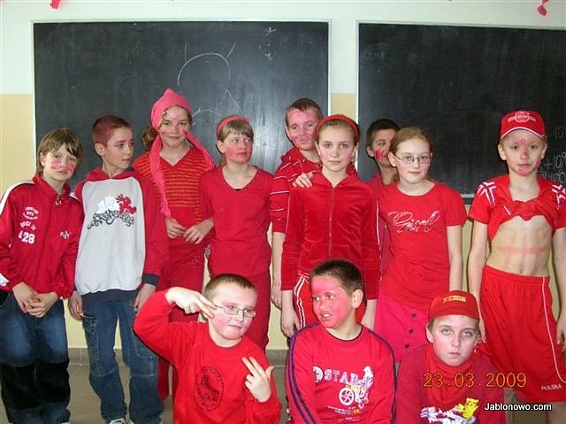 Na czerwono;)Dzie wiosny;)