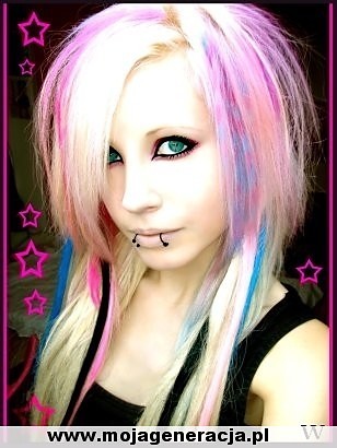 EMO+KAROLINA