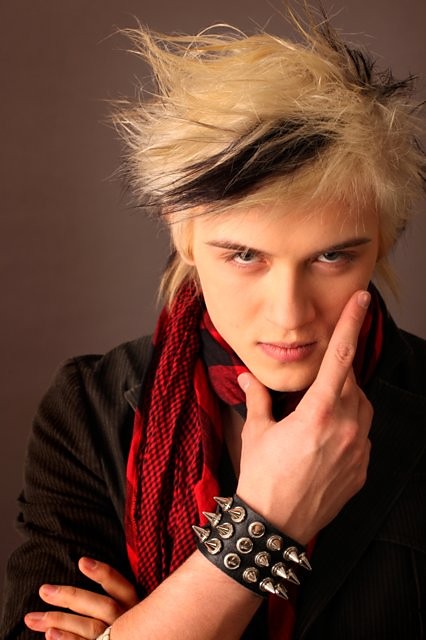 Maks. ; *****