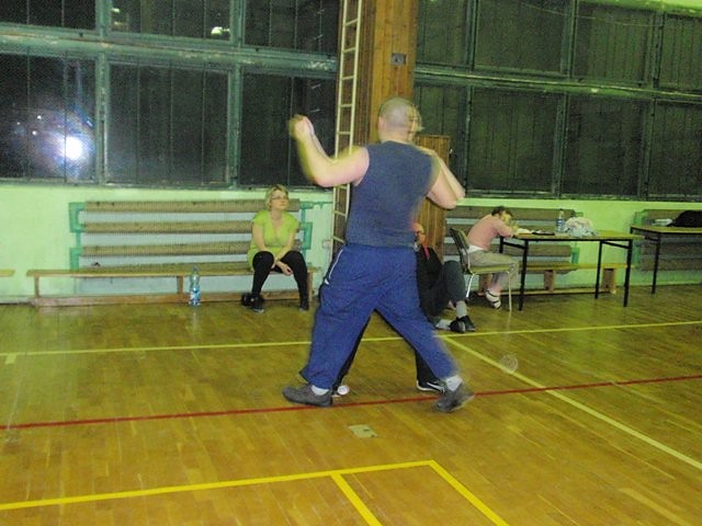 TRENING....