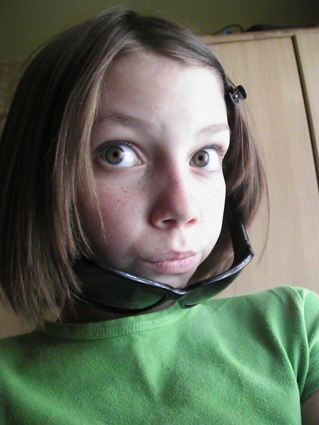 dLA wass..;*