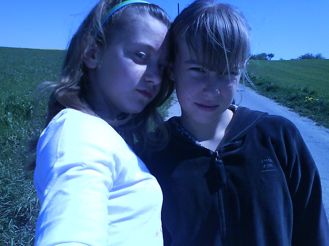 Z AnQ:*