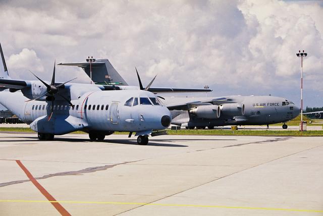 CASA i C-17
