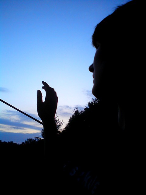 cieemno.